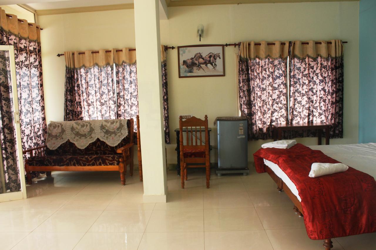 Adam Beach Resort โกวาลัม ภายนอก รูปภาพ