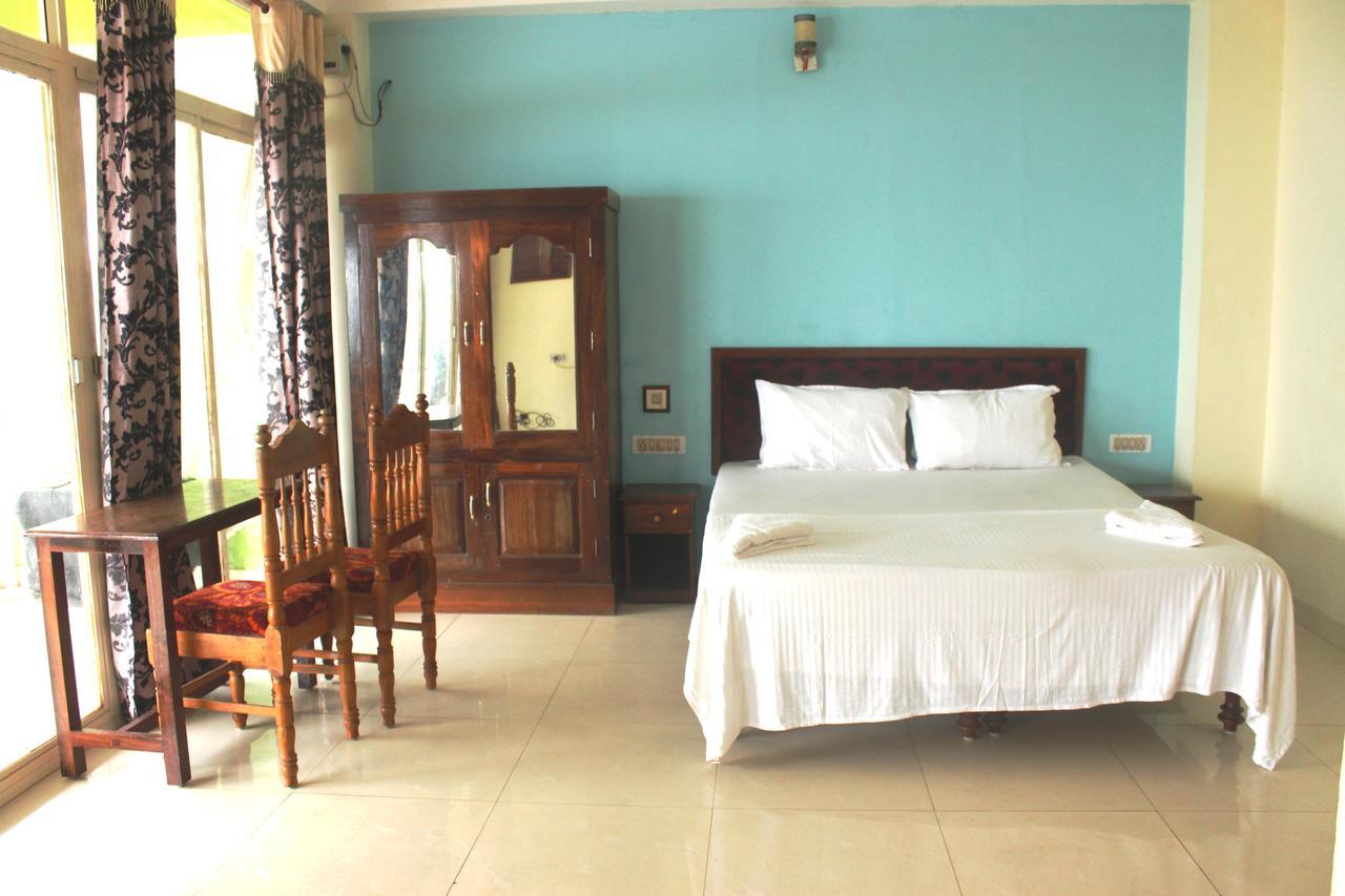 Adam Beach Resort โกวาลัม ภายนอก รูปภาพ