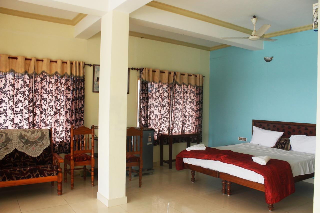 Adam Beach Resort โกวาลัม ภายนอก รูปภาพ