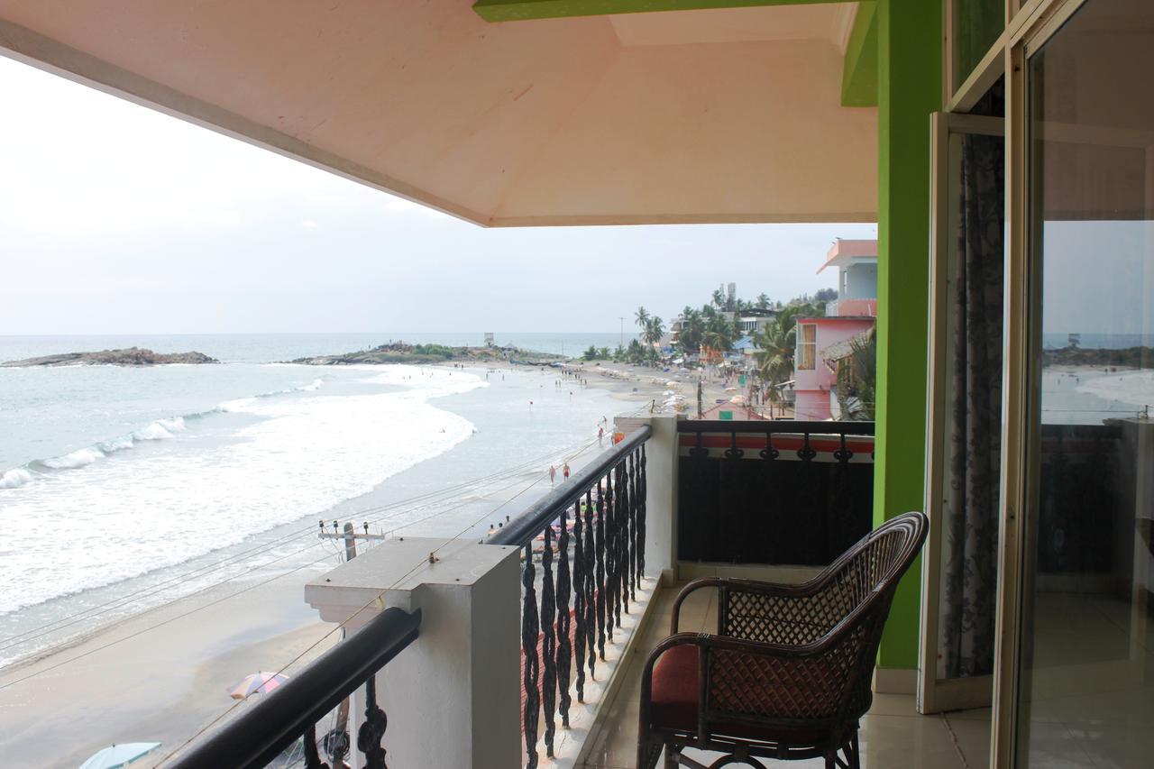 Adam Beach Resort โกวาลัม ภายนอก รูปภาพ