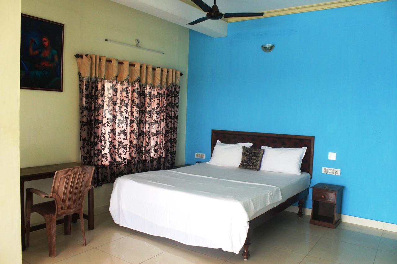 Adam Beach Resort โกวาลัม ภายนอก รูปภาพ