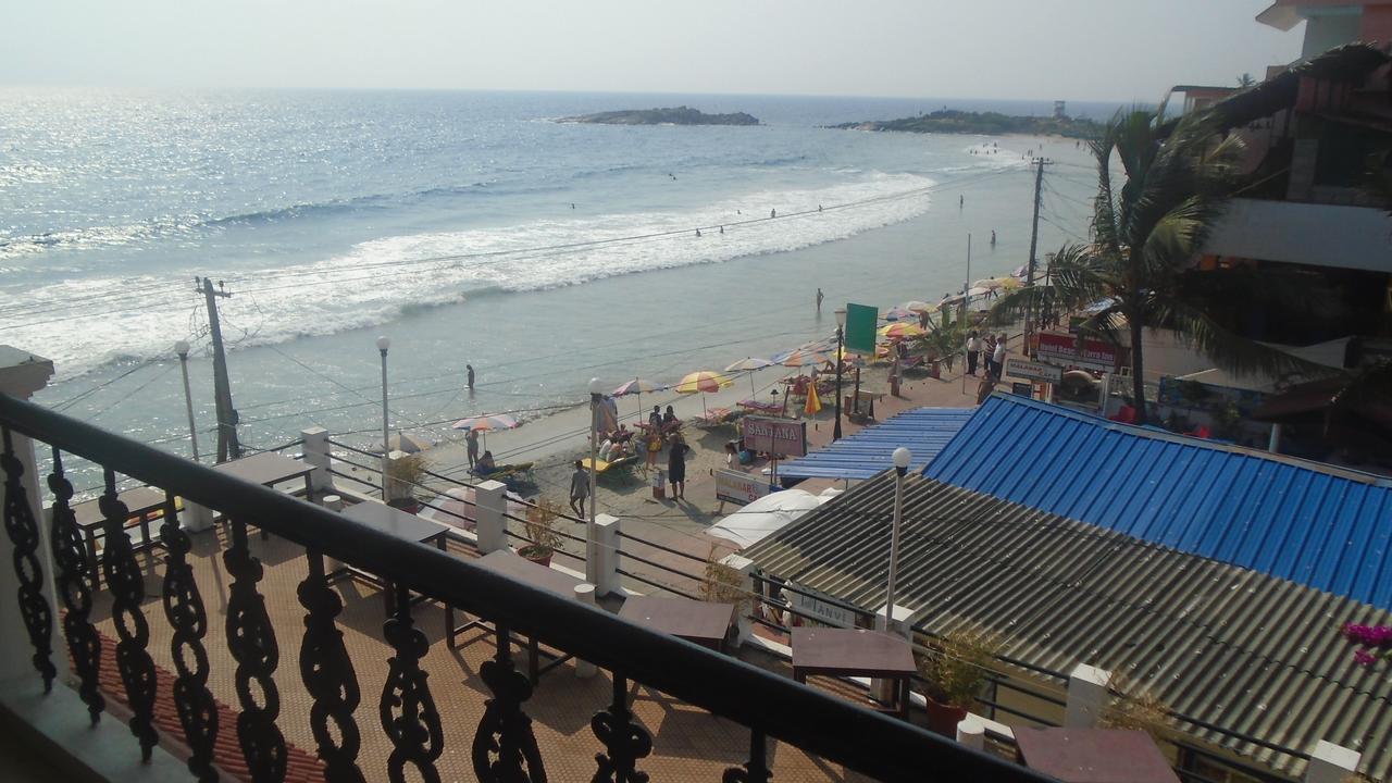 Adam Beach Resort โกวาลัม ภายนอก รูปภาพ